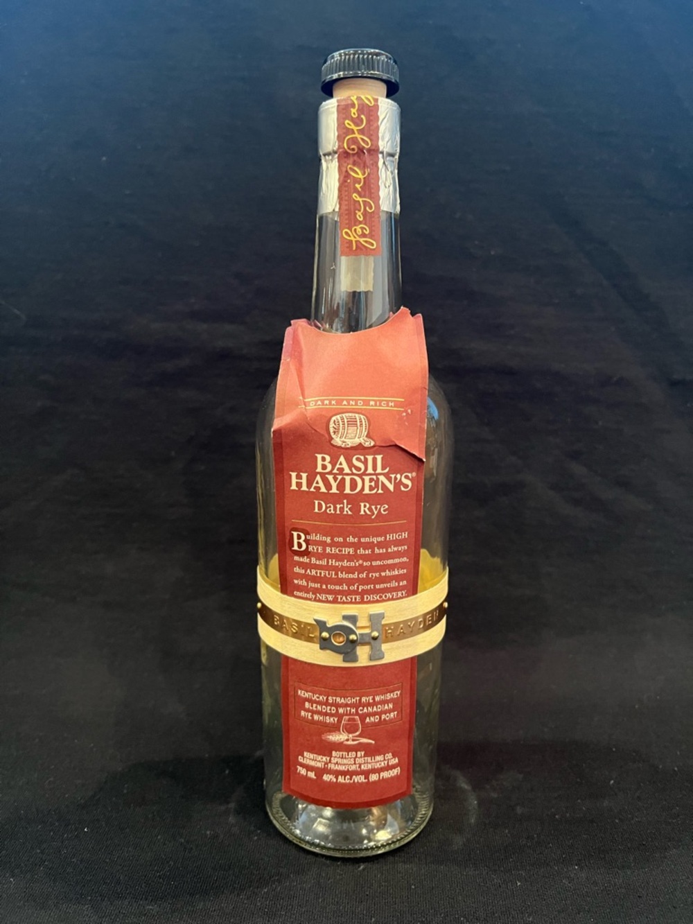 Basil Hayden's Dark Rye Whiskey Empty Bottle 750 ml Kentucky Straight Rye Blend
